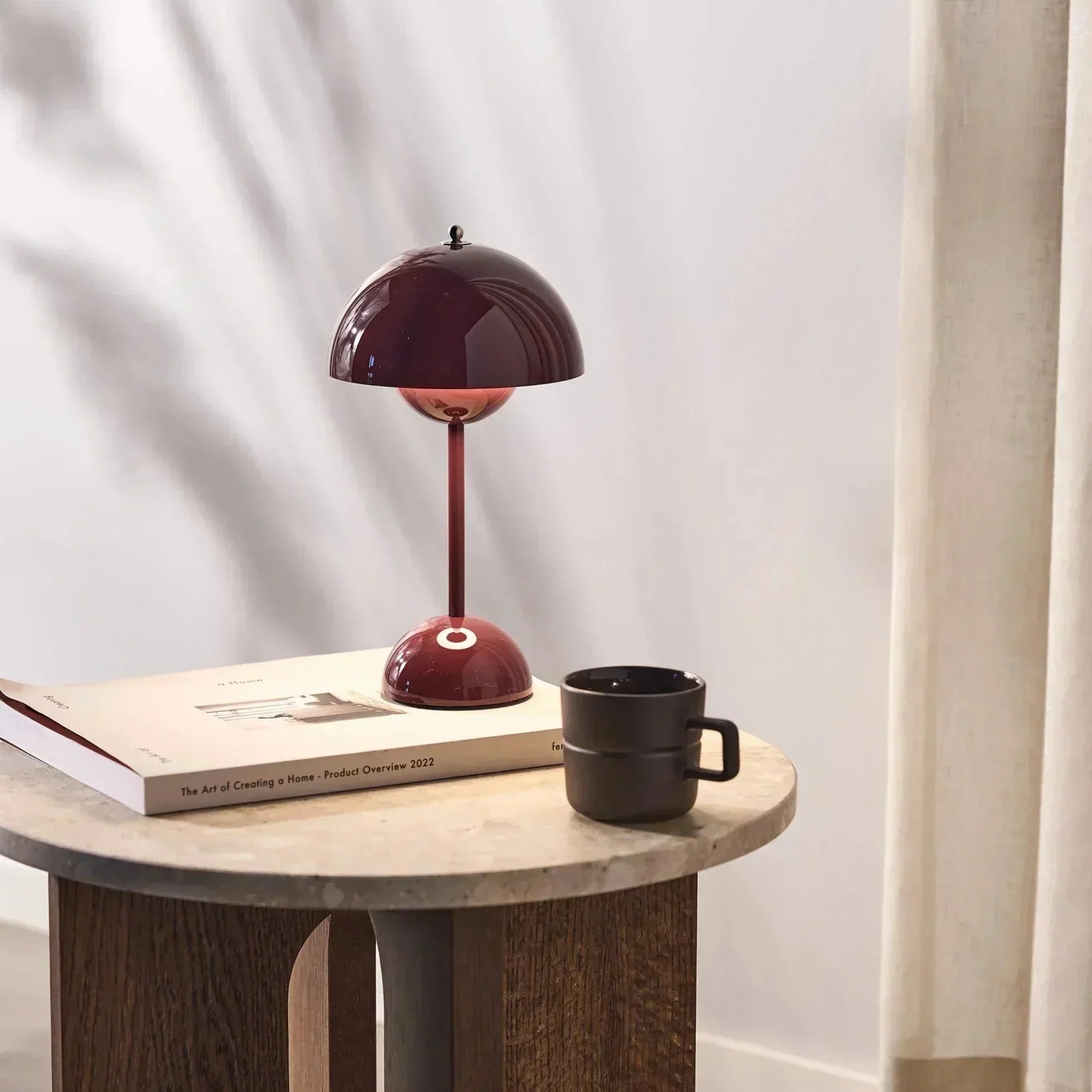 LumiereAura | Lampe de table moderne avec fonctionnalite pratique
