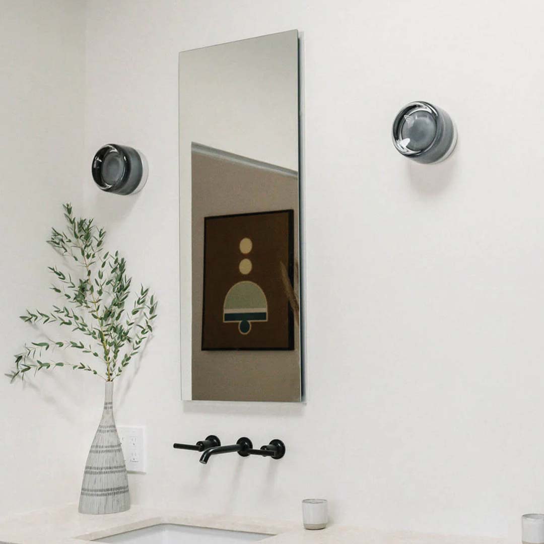 LumièreAmbre | Lampe murale en verre avec design à cavités