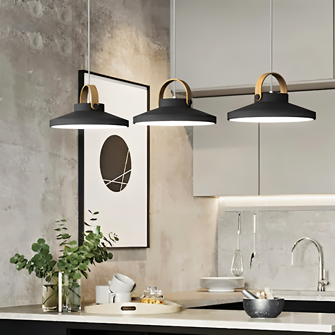 SkandiLumière | Suspension Élégante pour Ambiance Chaleureuse