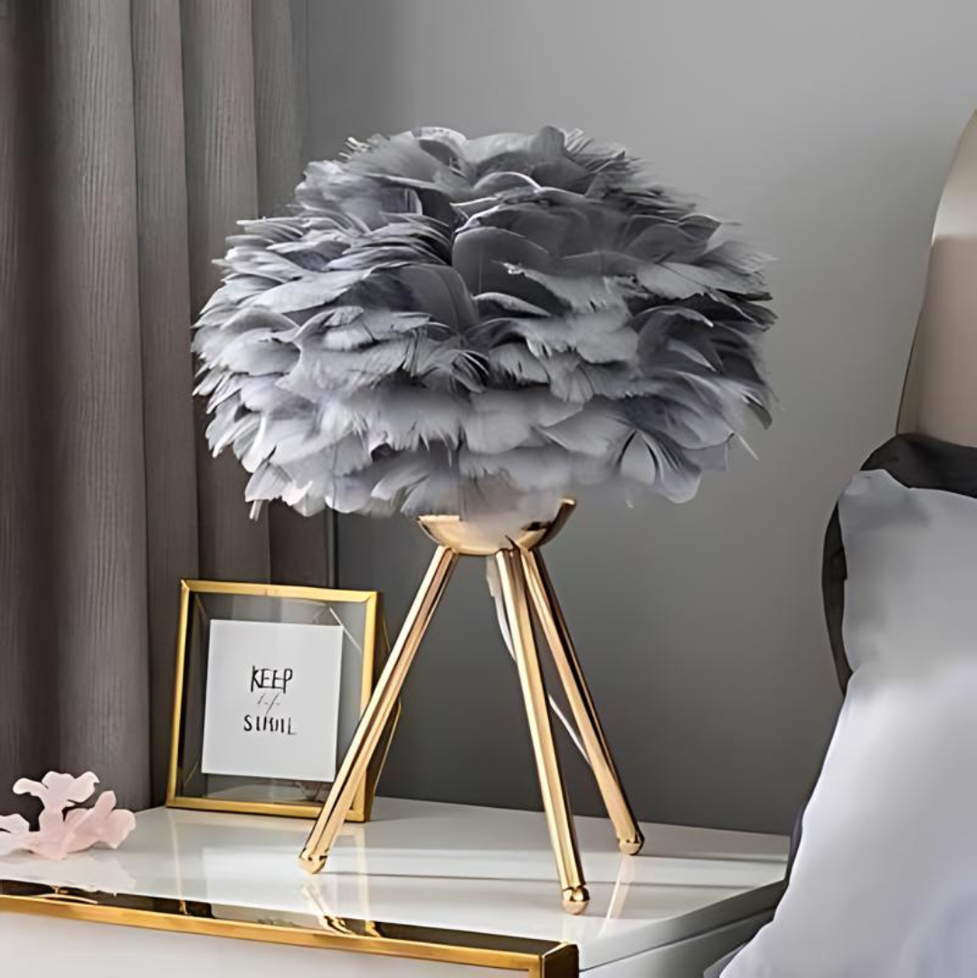 PlumeGlow | Lampe de Table Sophistiquée et Distinguée