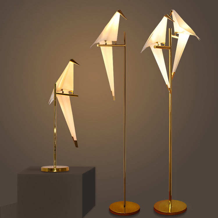 LuminAiles | Lampe de Table Élégante et Magnétique