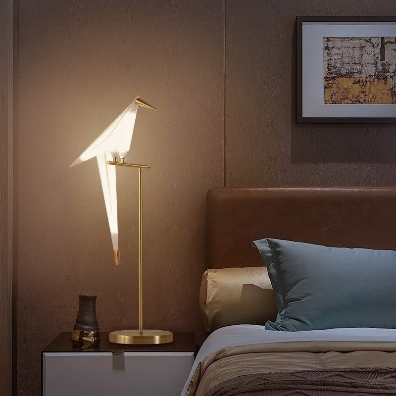 LuminAiles | Lampe de Table Élégante et Magnétique