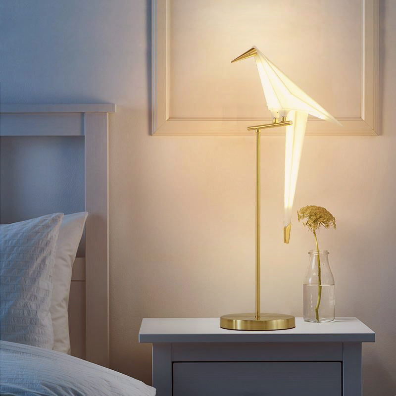 LuminAiles | Lampe de Table Élégante et Magnétique