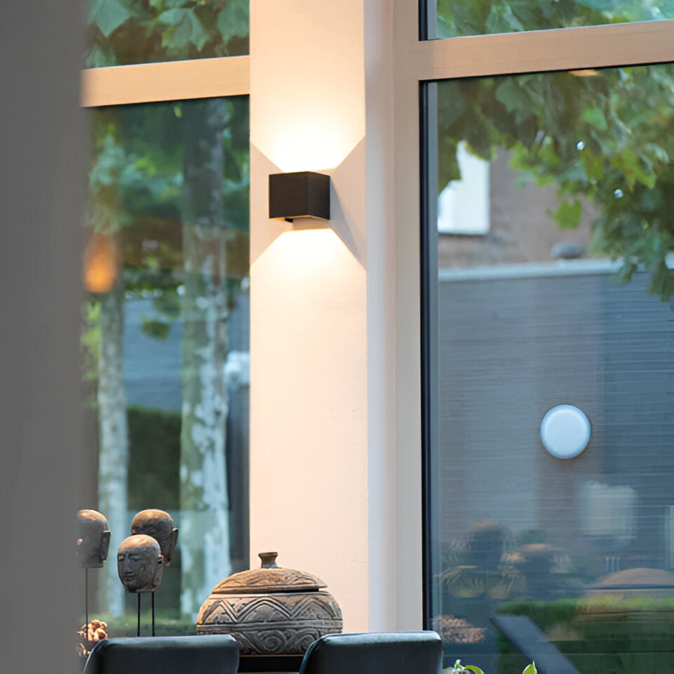 LumièreNordique | Applique Murale Design Énergétiquement Efficace
