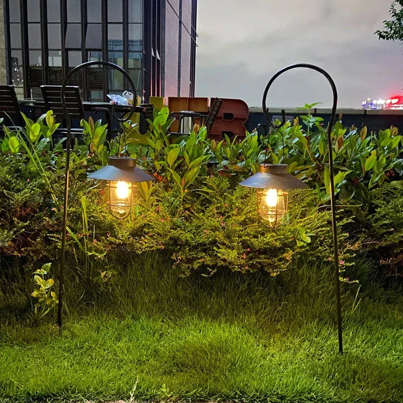SoleilAntique | Lanterne Solaire Élégante pour Jardin
