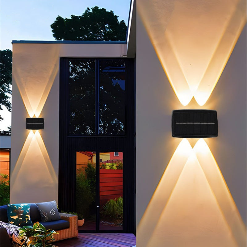LuminoSoleil | Éclairage Solaire Élégant pour Jardin Durable